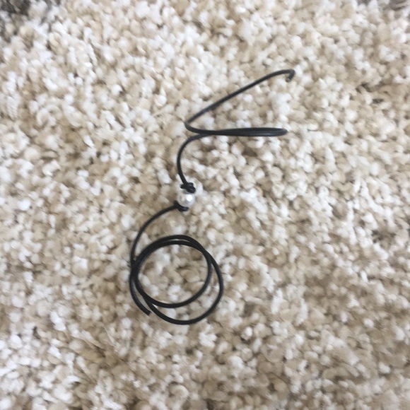 1 Black pearl choker